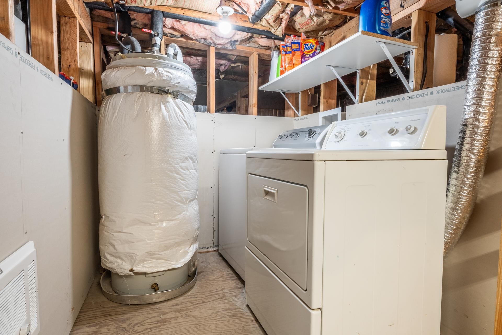 349 Davison Road Mammoth Lakes, CA 93546 - Photo 37 of 43 Laundry area featuring water heater and washer and dryer