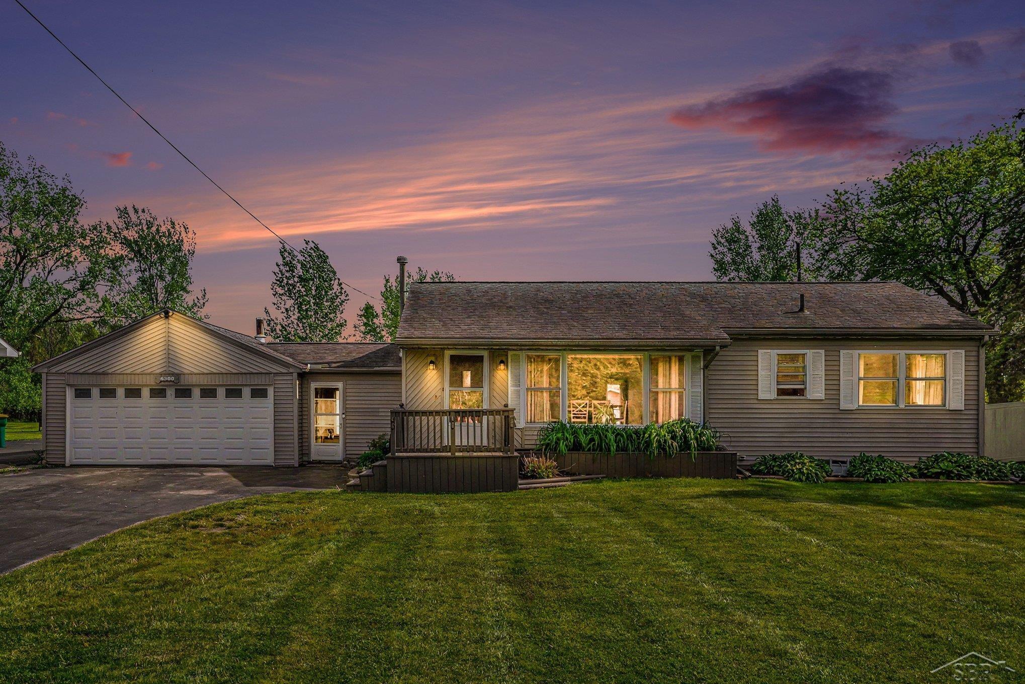 4300 Wheeler Road Bay City, MI 48706 - Photo 2 of 29