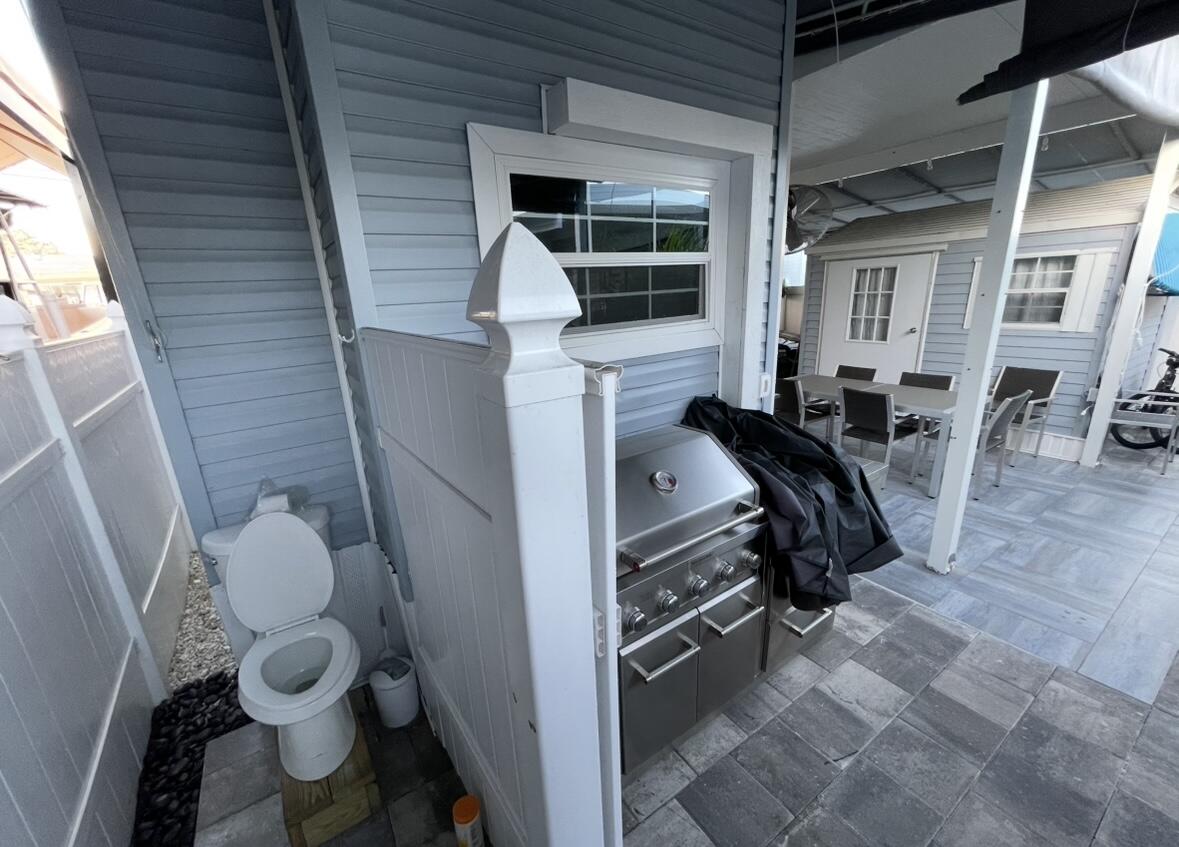 325 Calusa Street, Unit 55 Key Largo, FL 33037 - Photo 4 of 29 a view of living room