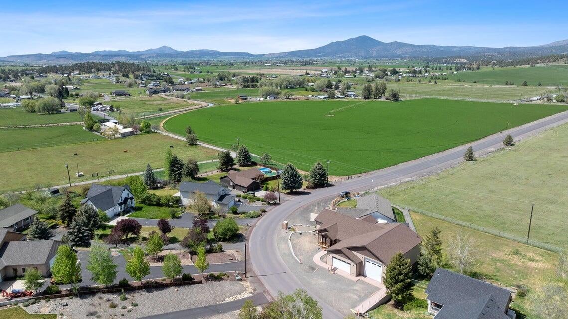 3248 Northeast Yellowpine Road Prineville, OR 97754 - Photo 8 of 56 Gallery Image 8