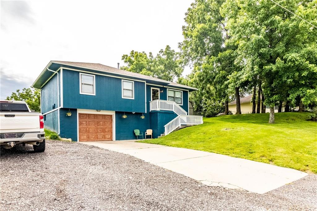 81 Southwest 101st Road Warrensburg, MO 64093 - Photo 3 of 27