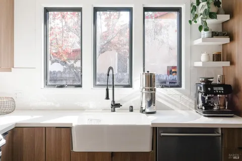 $1,050,000 | 18445 1st Avenue, Sonoma, CA 95476