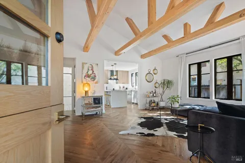 $1,050,000 | 18445 1st Avenue, Sonoma, CA 95476