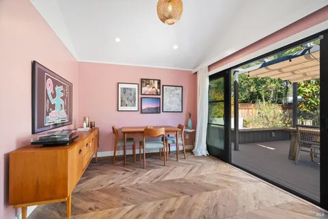 $1,050,000 | 18445 1st Avenue, Sonoma, CA 95476