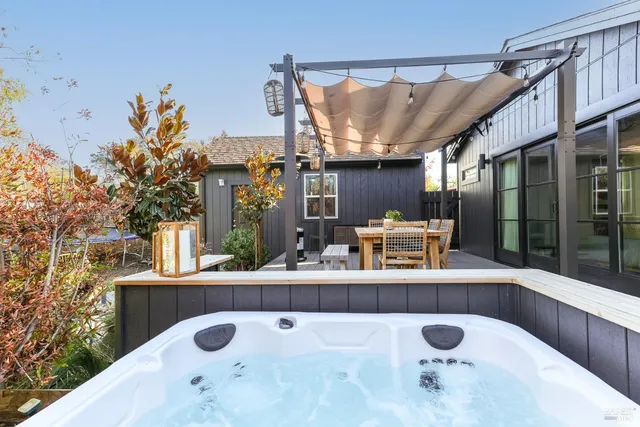 $1,050,000 | 18445 1st Avenue, Sonoma, CA 95476