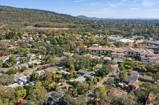 $1,050,000 | 18445 1st Avenue, Sonoma, CA 95476