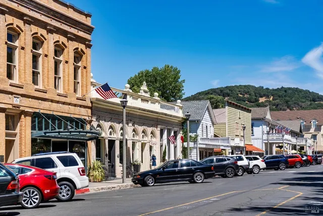 $1,050,000 | 18445 1st Avenue, Sonoma, CA 95476