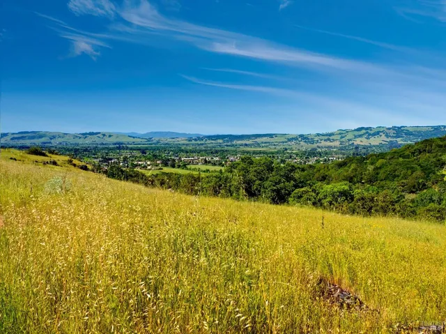 $1,050,000 | 18445 1st Avenue, Sonoma, CA 95476