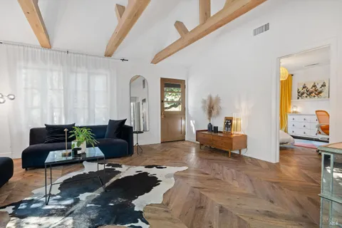 $1,050,000 | 18445 1st Avenue, Sonoma, CA 95476