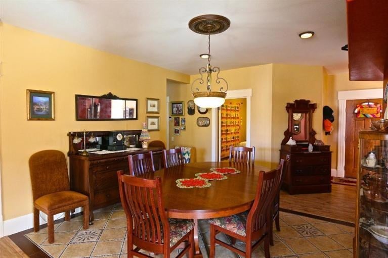 29490 Fawn Way Tehachapi, CA 93561 - Photo 8 of 44 Gallery Image 8