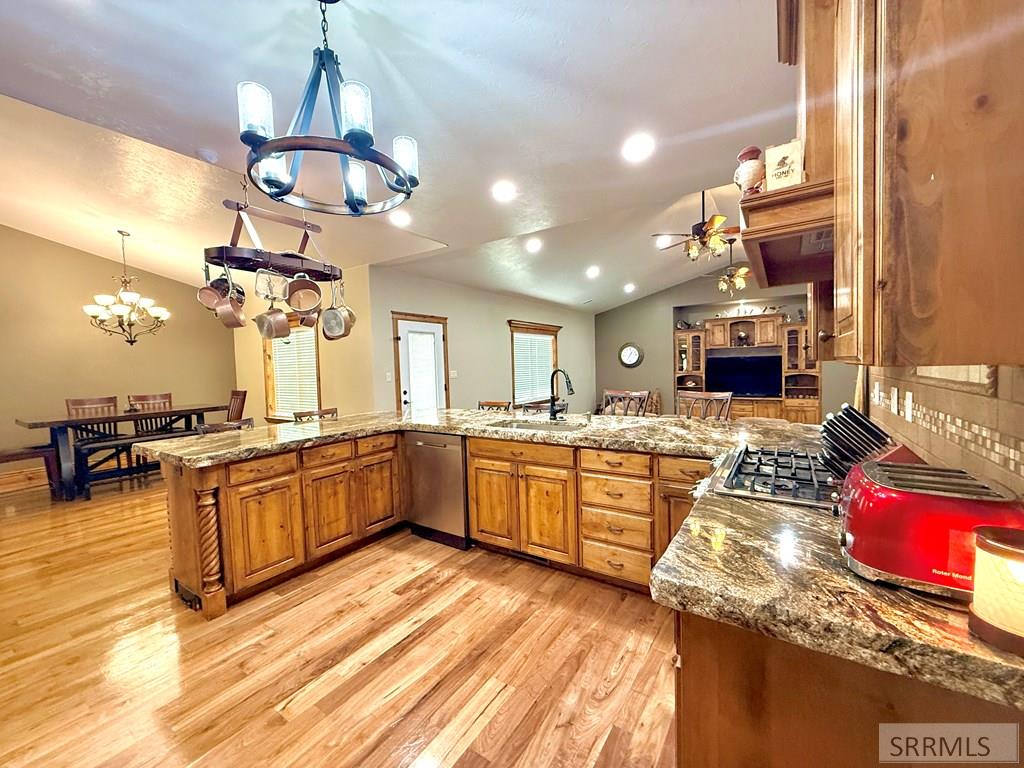 5465 Rio Seco Drive Idaho Falls, ID 83406 - Photo 12 of 36