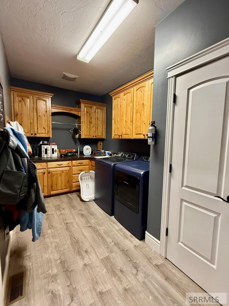 5465 Rio Seco Drive Idaho Falls, ID 83406 - Photo 14 of 36