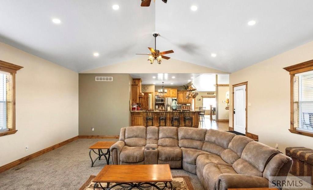 5465 Rio Seco Drive Idaho Falls, ID 83406 - Photo 15 of 36