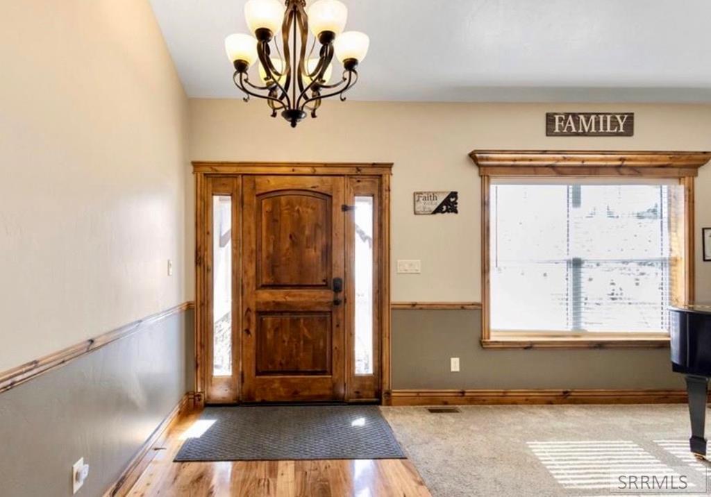 5465 Rio Seco Drive Idaho Falls, ID 83406 - Photo 3 of 36