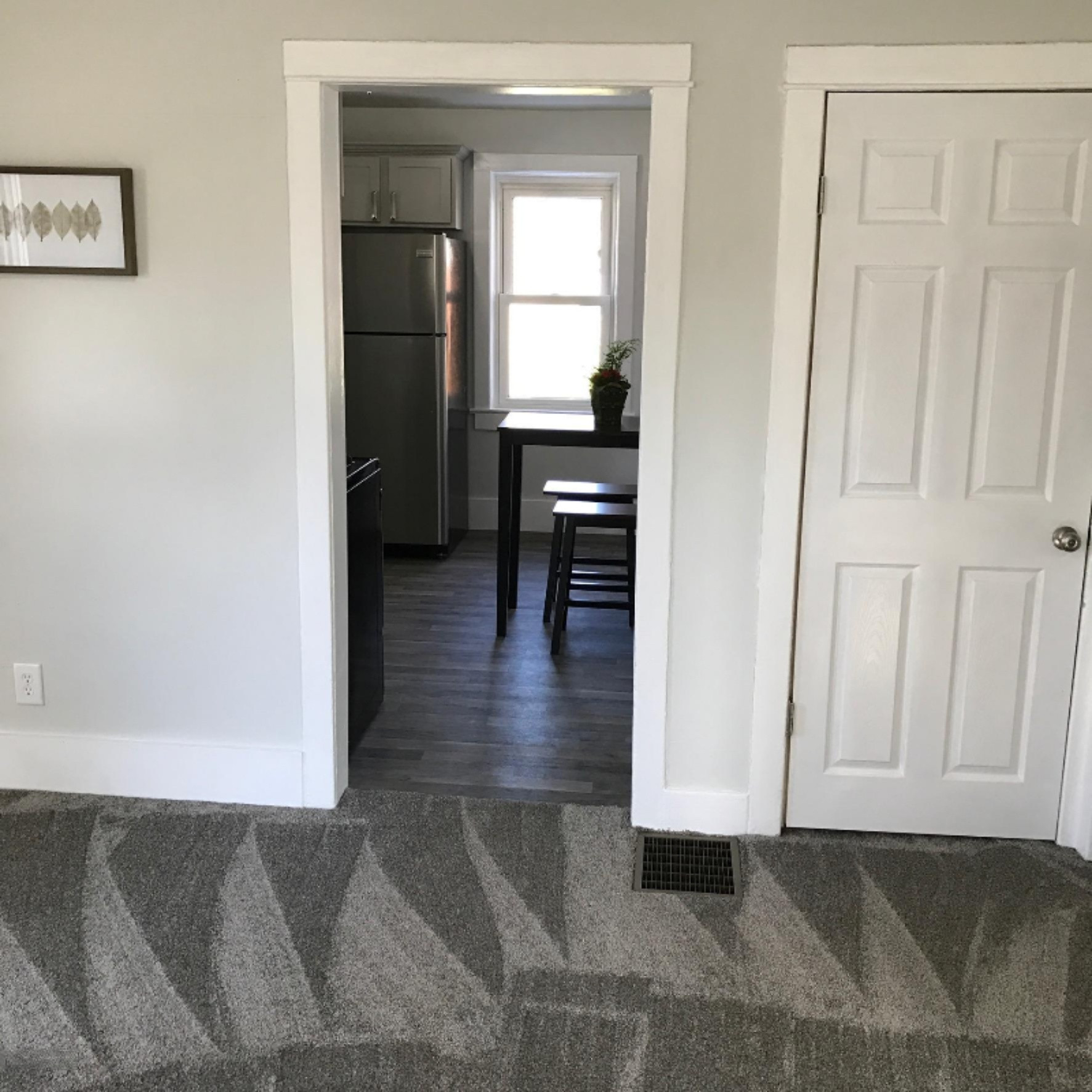 207 West Bennett Street Three Rivers, MI 49093 - Photo 4 of 16 IMG_1553