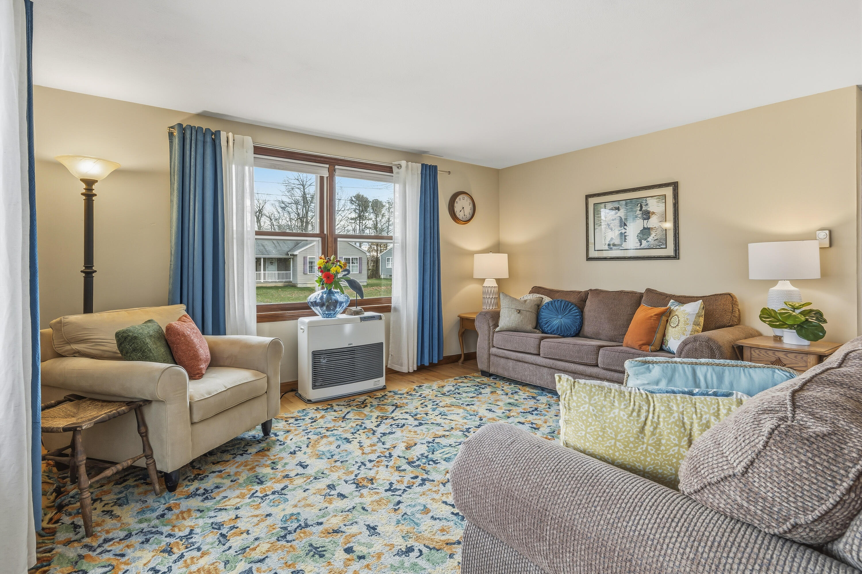 48 Howard Avenue Wells, ME 04090 - Photo 13 of 54 e For Sale 48 Howard Avenue_0103