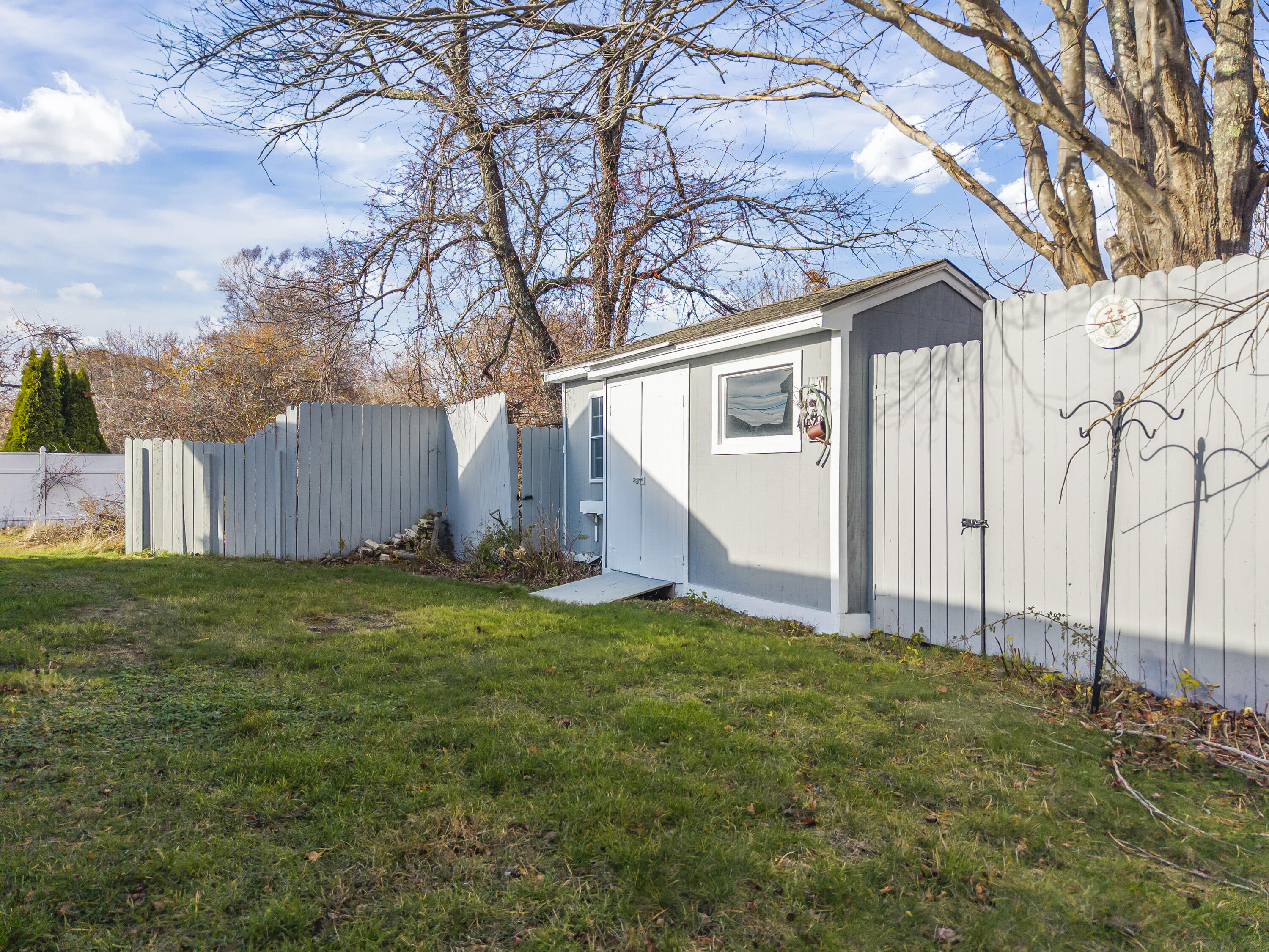 48 Howard Avenue Wells, ME 04090 - Photo 6 of 54 e For Sale 48 Howard Avenue_0103