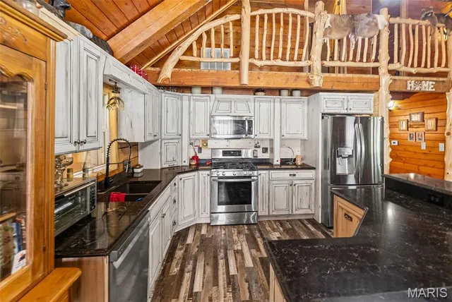 $599,000 | 9199 Schupbach Road, Sparta, IL 62286