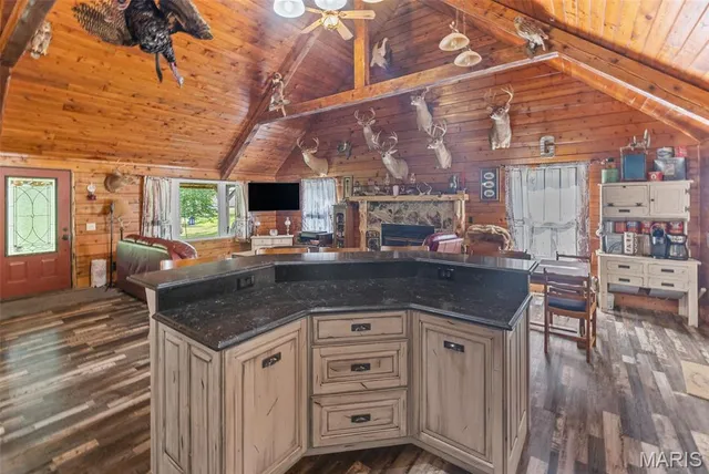 $599,000 | 9199 Schupbach Road, Sparta, IL 62286