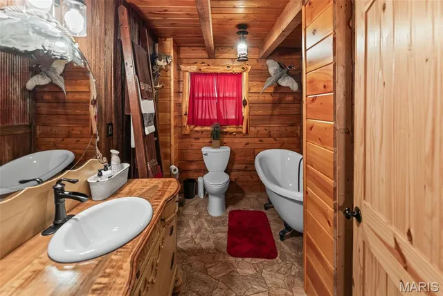 $599,000 | 9199 Schupbach Road, Sparta, IL 62286