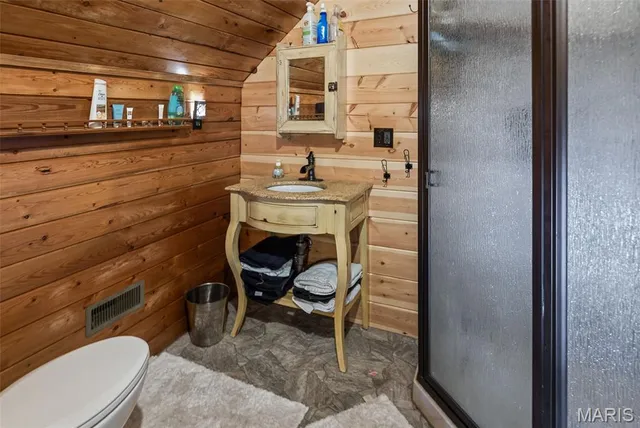 $599,000 | 9199 Schupbach Road, Sparta, IL 62286