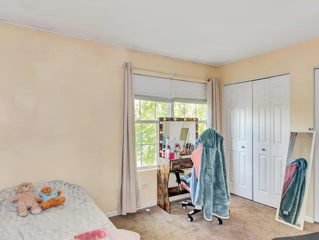 $399,999 | 1418 Fitzer Drive, Joliet, IL 60431