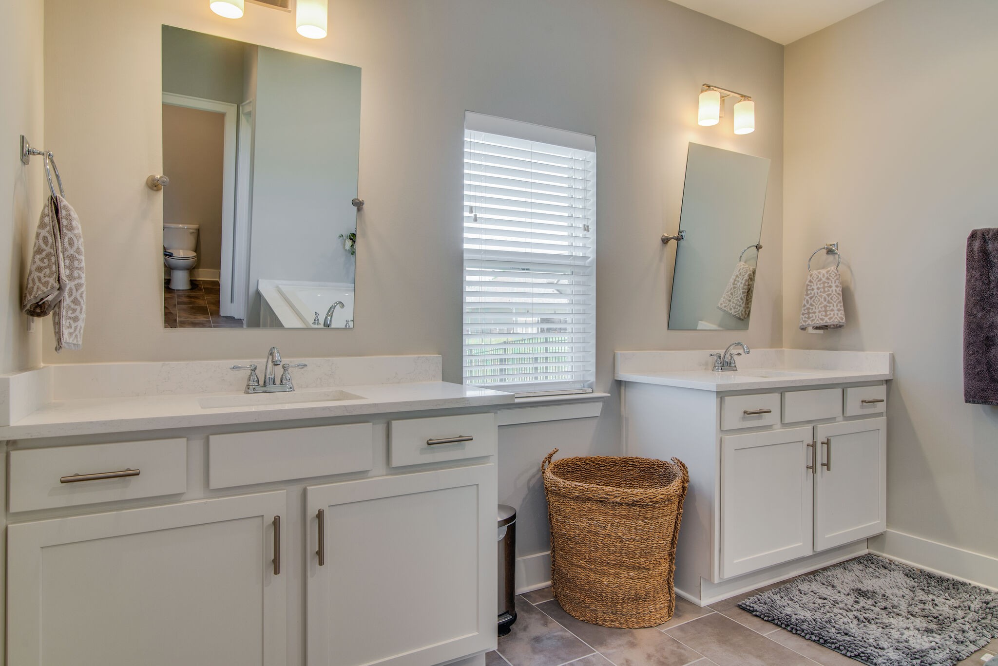 780 Plowson Road Mount Juliet, TN 37122 - Photo 21 of 41 a bathroom with a sink and a mirror