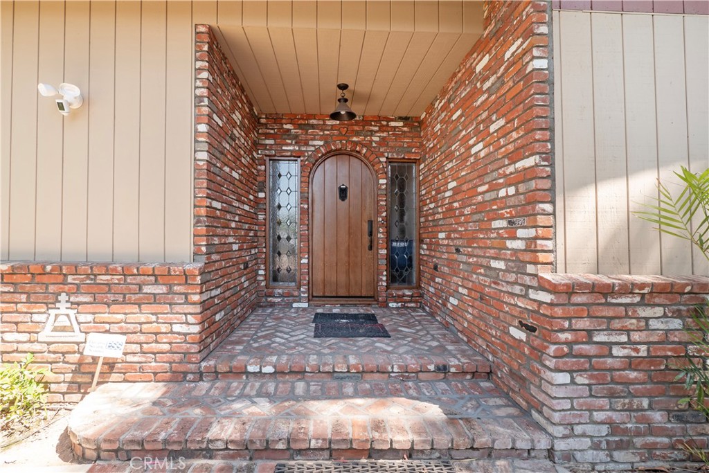 2083 Grace Street Riverside, CA 92504 - Photo 9 of 70
