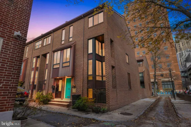 $945,000 | 919 Latimer Street, Philadelphia, PA 19107