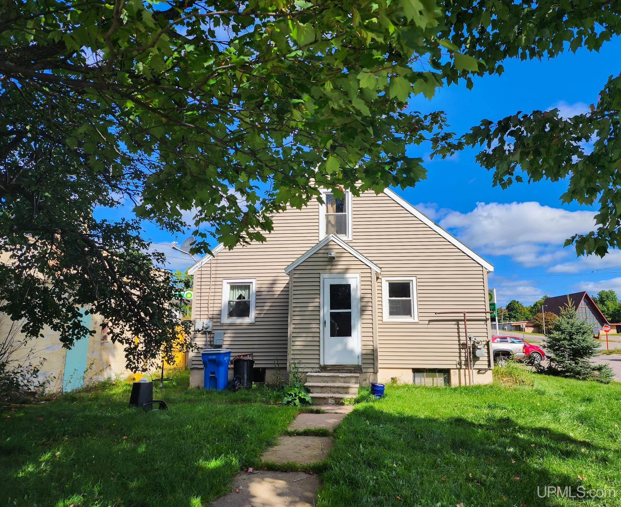 165 Daisy Street Ishpeming, MI 49849 - Photo 1 of 16 Gallery Image 1