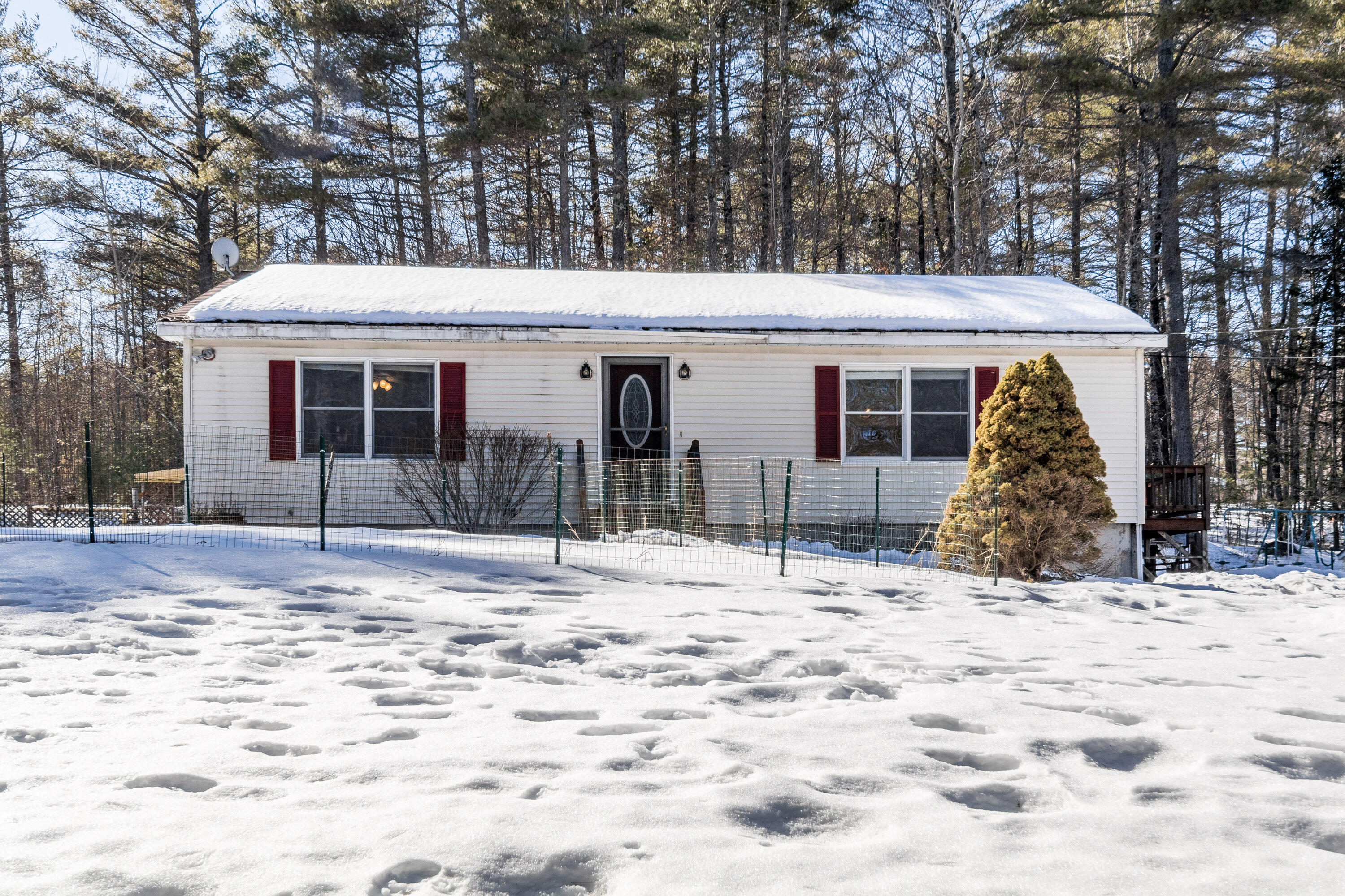 9 Sunderland Road Poland, ME 04274 - Photo 2 of 71 20210308ms-81006