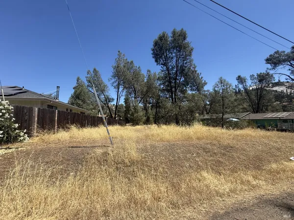 $40,000 | 2925 Wolf Creek Road, Clearlake Oaks, CA 95423