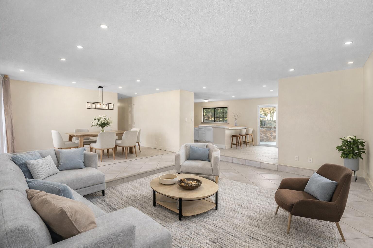 415 Main Street Destin, FL 32541 - Photo 11 of 53 Virtual Staging - Living Room