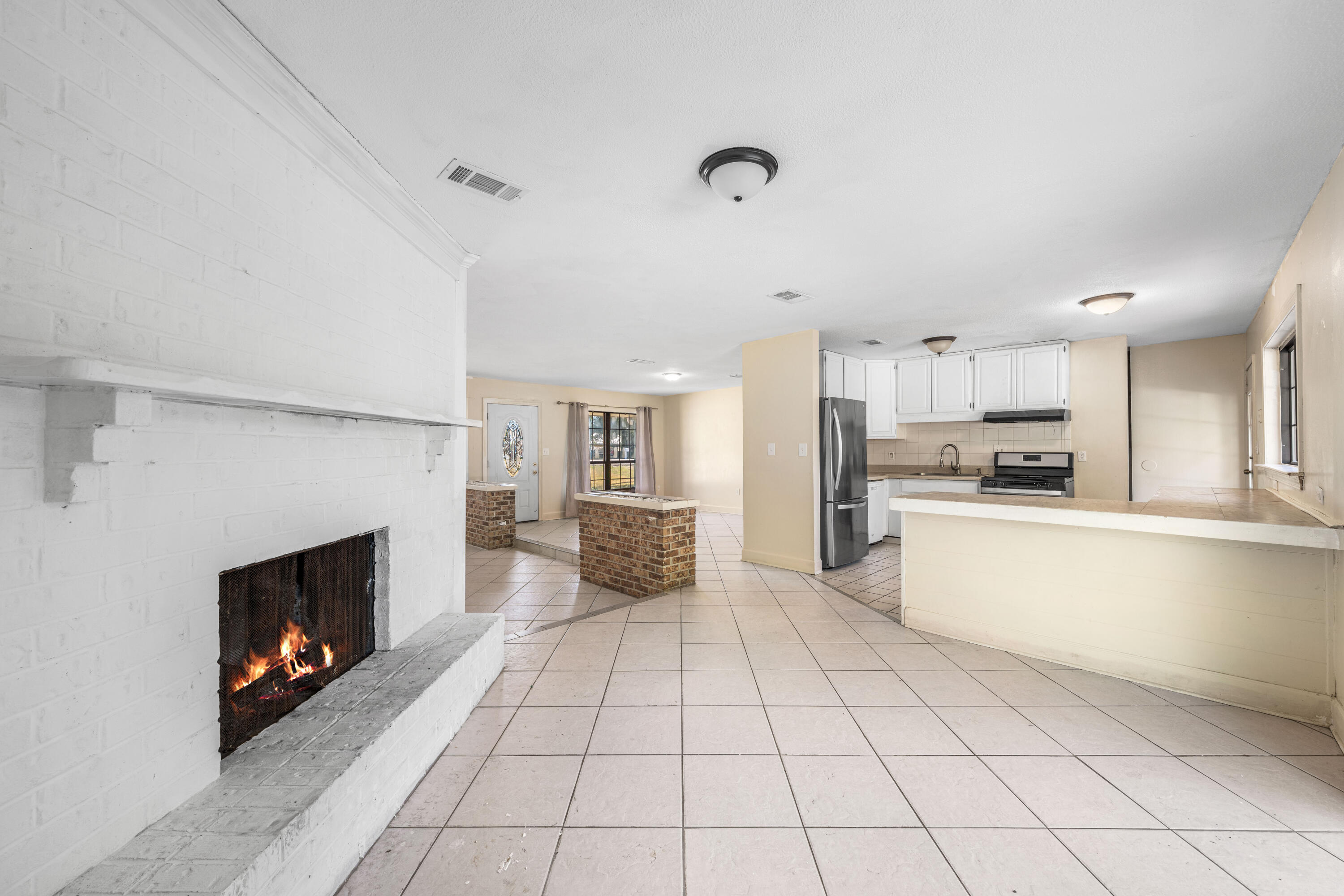 415 Main Street Destin, FL 32541 - Photo 18 of 53 Fire Place Room