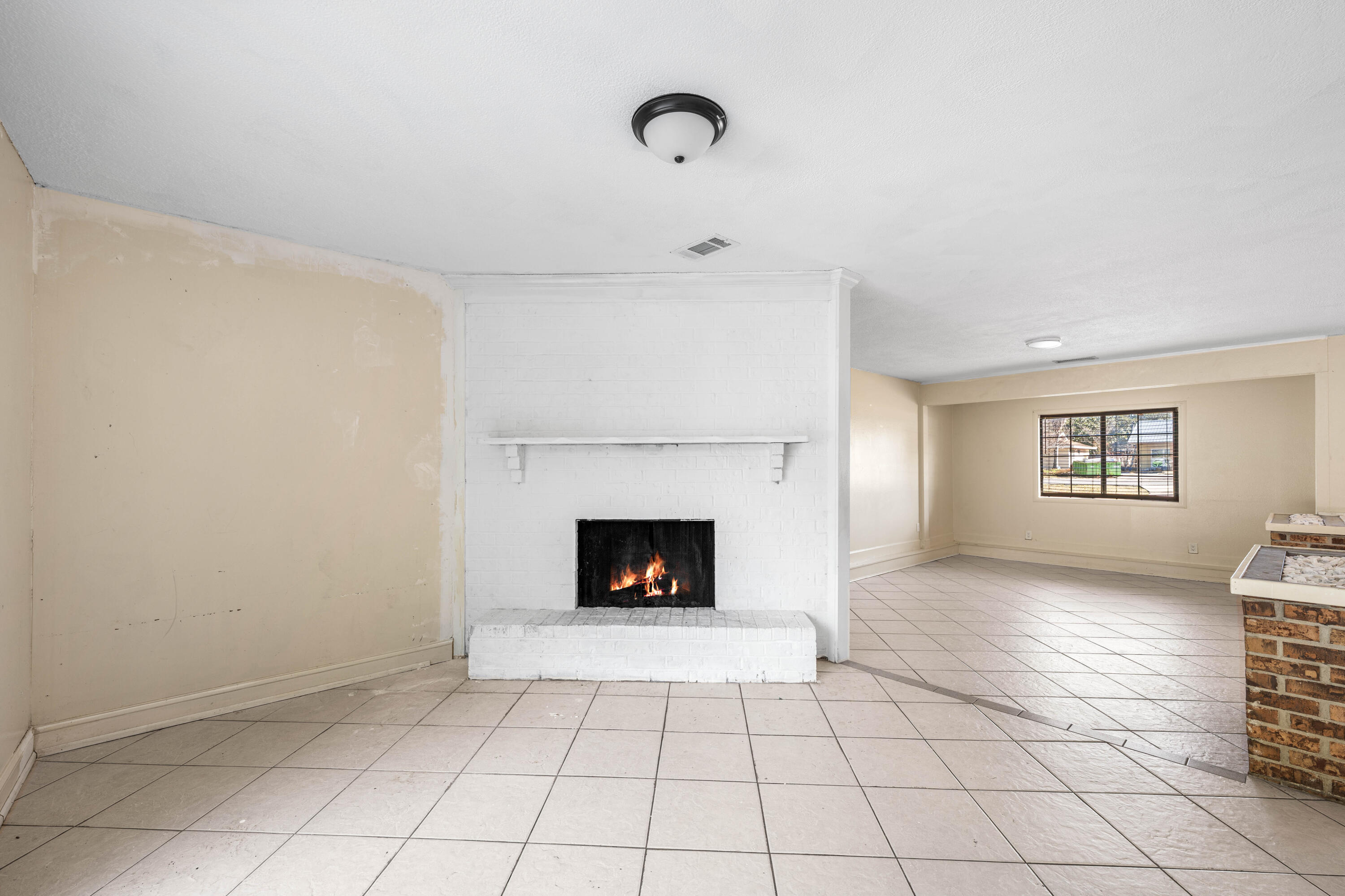 415 Main Street Destin, FL 32541 - Photo 19 of 53 Fire Place Room