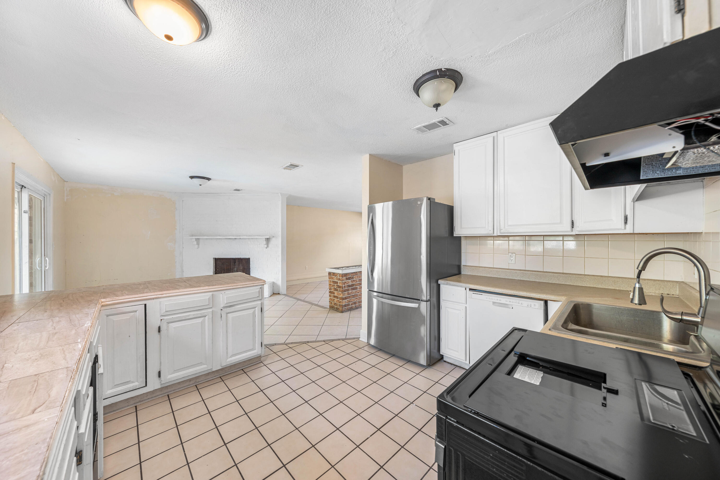 415 Main Street Destin, FL 32541 - Photo 24 of 53 Kitchen