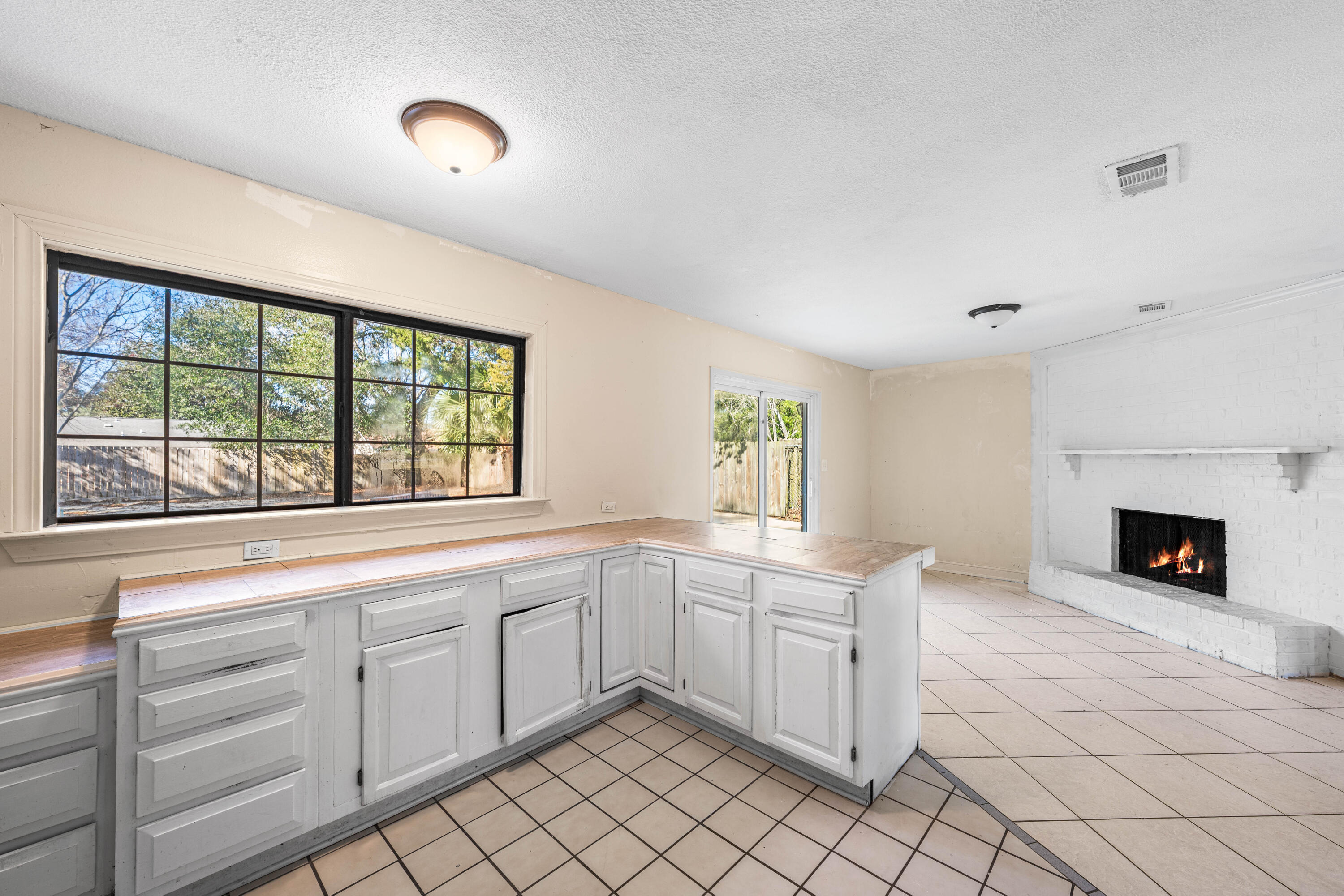 415 Main Street Destin, FL 32541 - Photo 25 of 53 Kitchen