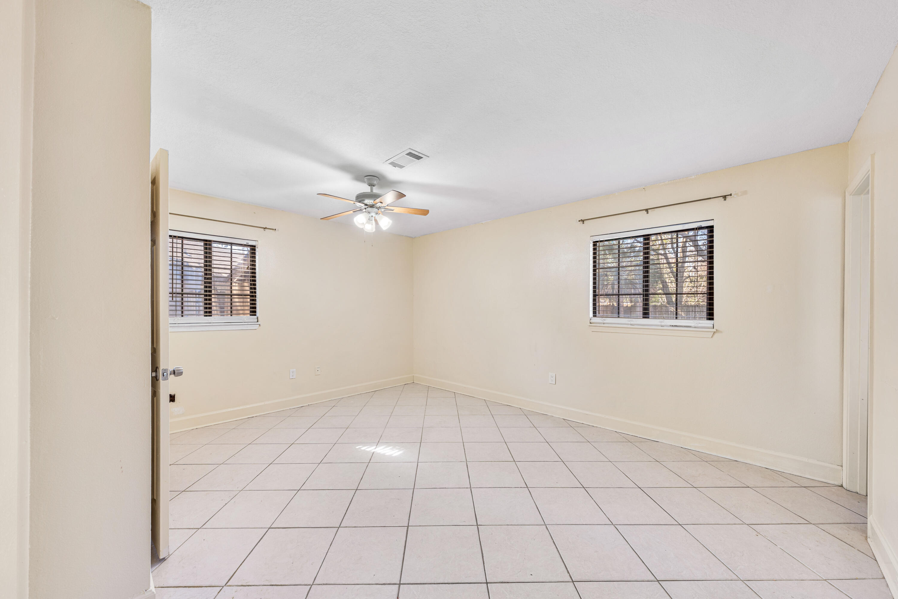 415 Main Street Destin, FL 32541 - Photo 27 of 53 Primary Room