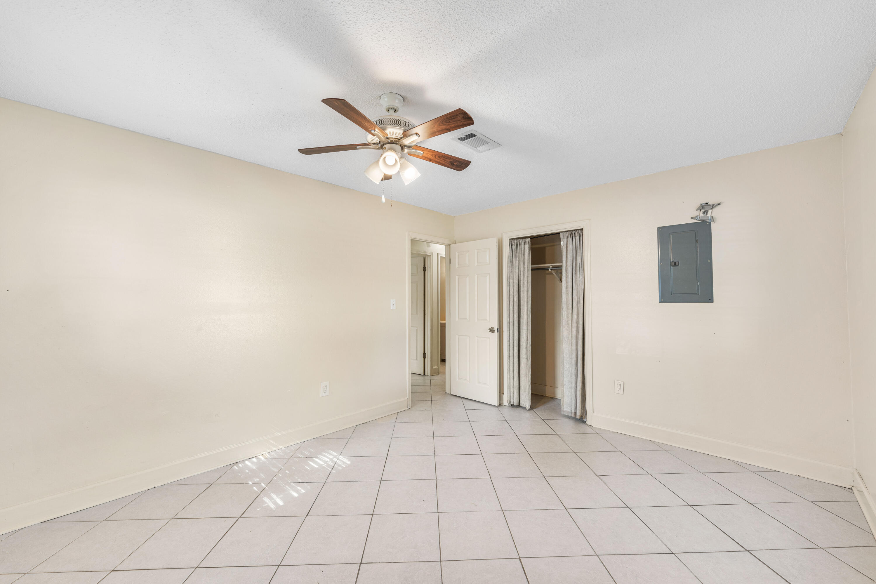 415 Main Street Destin, FL 32541 - Photo 34 of 53 Bedroom 2