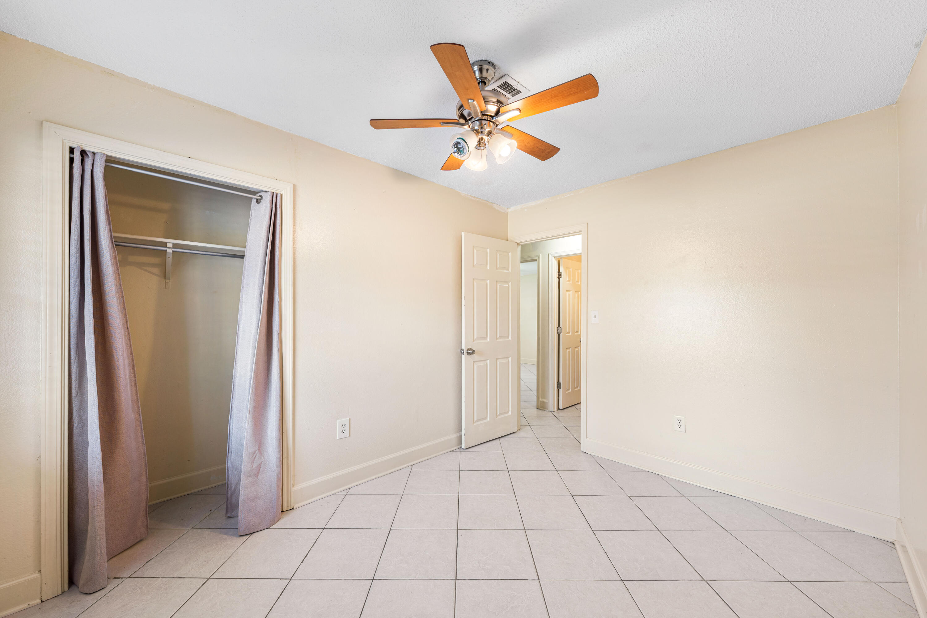 415 Main Street Destin, FL 32541 - Photo 36 of 53 Bedroom 3