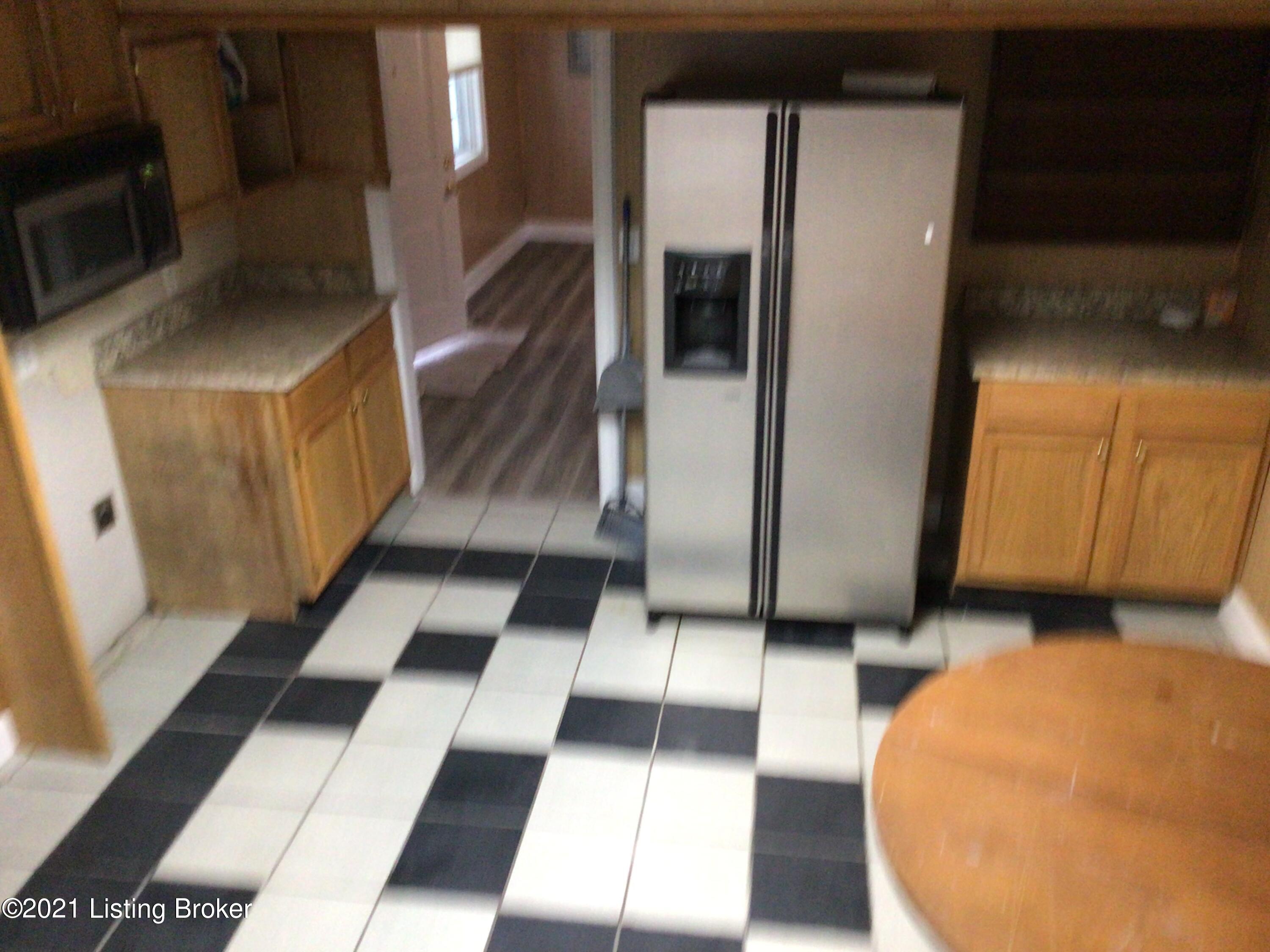 244 Lebanon Junction Road Boston, KY 40107 - Photo 6 of 31 ADC856E8-B2C5-44BD-BE5B-7A853C117C4A