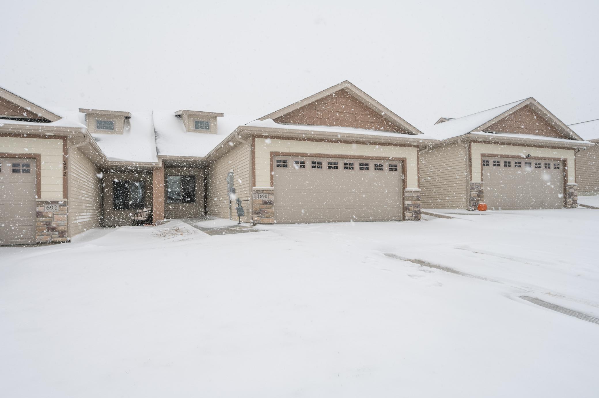 690 Shardlow Place Northeast Byron, MN 55920 - Photo 1 of 1