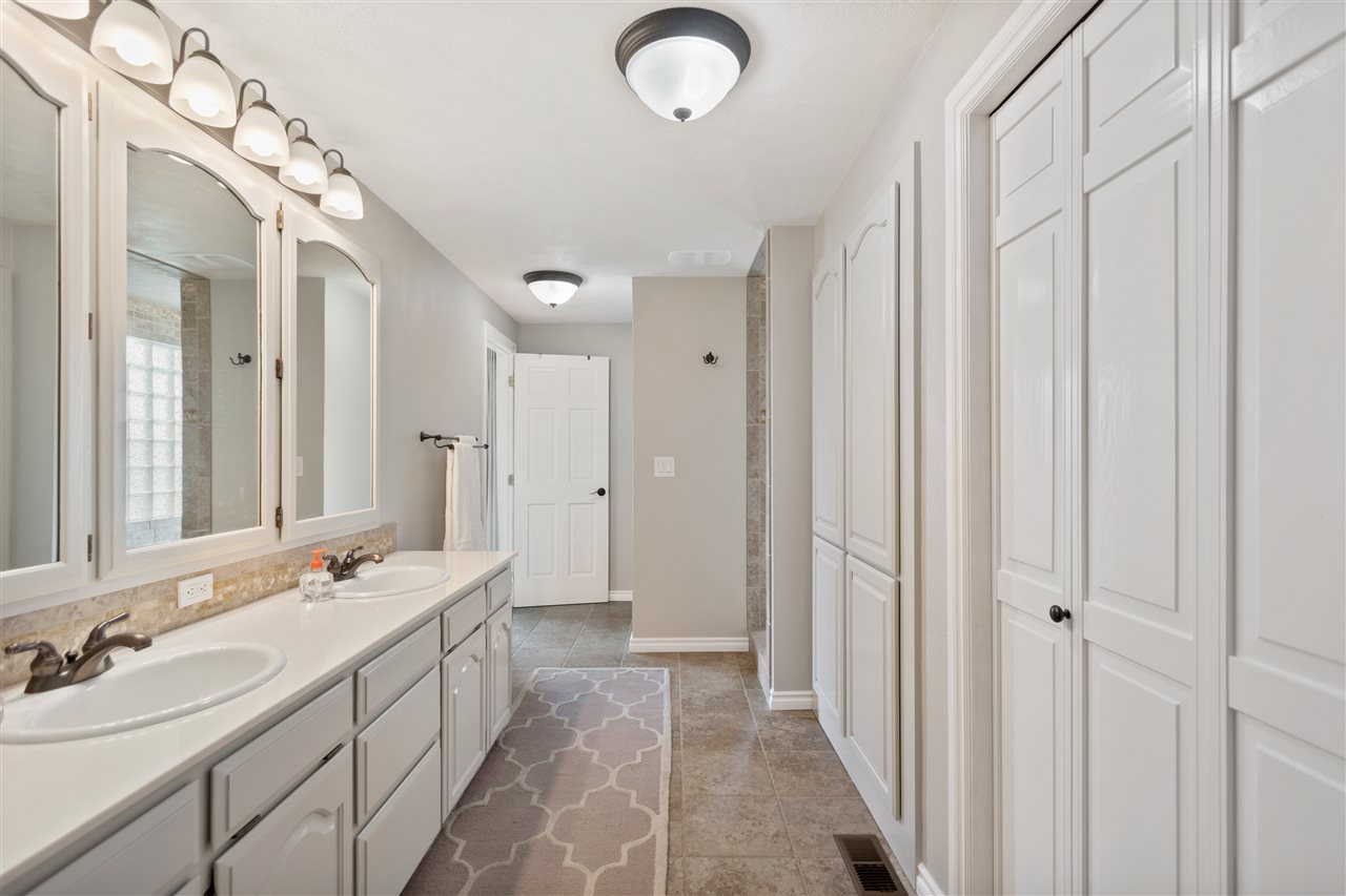 16612 East Macmahan Road Spokane, WA 99217 - Photo 9 of 20