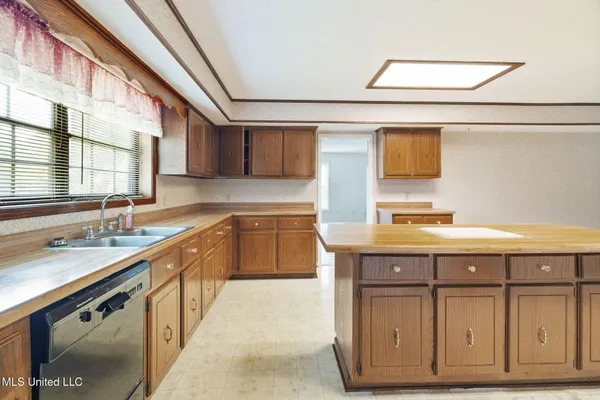 $369,900 | 7848 Missy Cove, Hernando, MS 38632