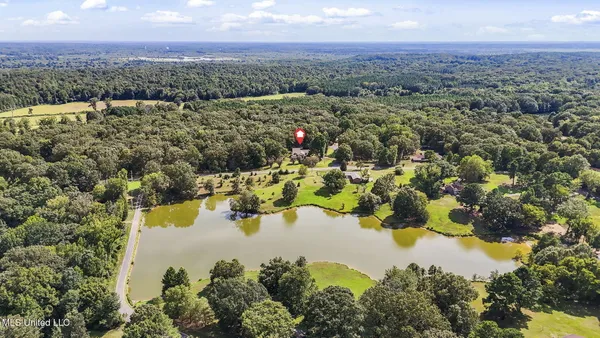 $369,900 | 7848 Missy Cove, Hernando, MS 38632