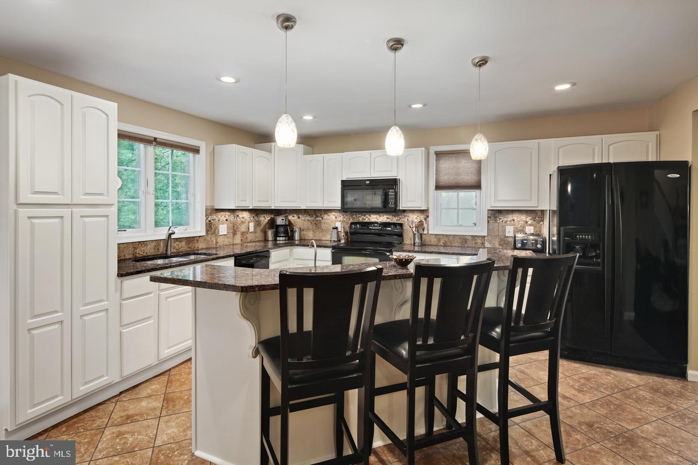 4388 Yates Road Bensalem, PA 19020 - Photo 12 of 35 Gallery Image 12