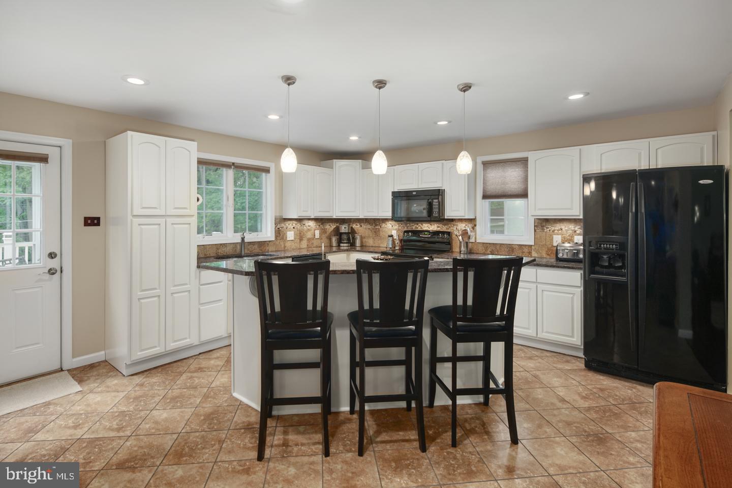 4388 Yates Road Bensalem, PA 19020 - Photo 13 of 35 Gallery Image 13
