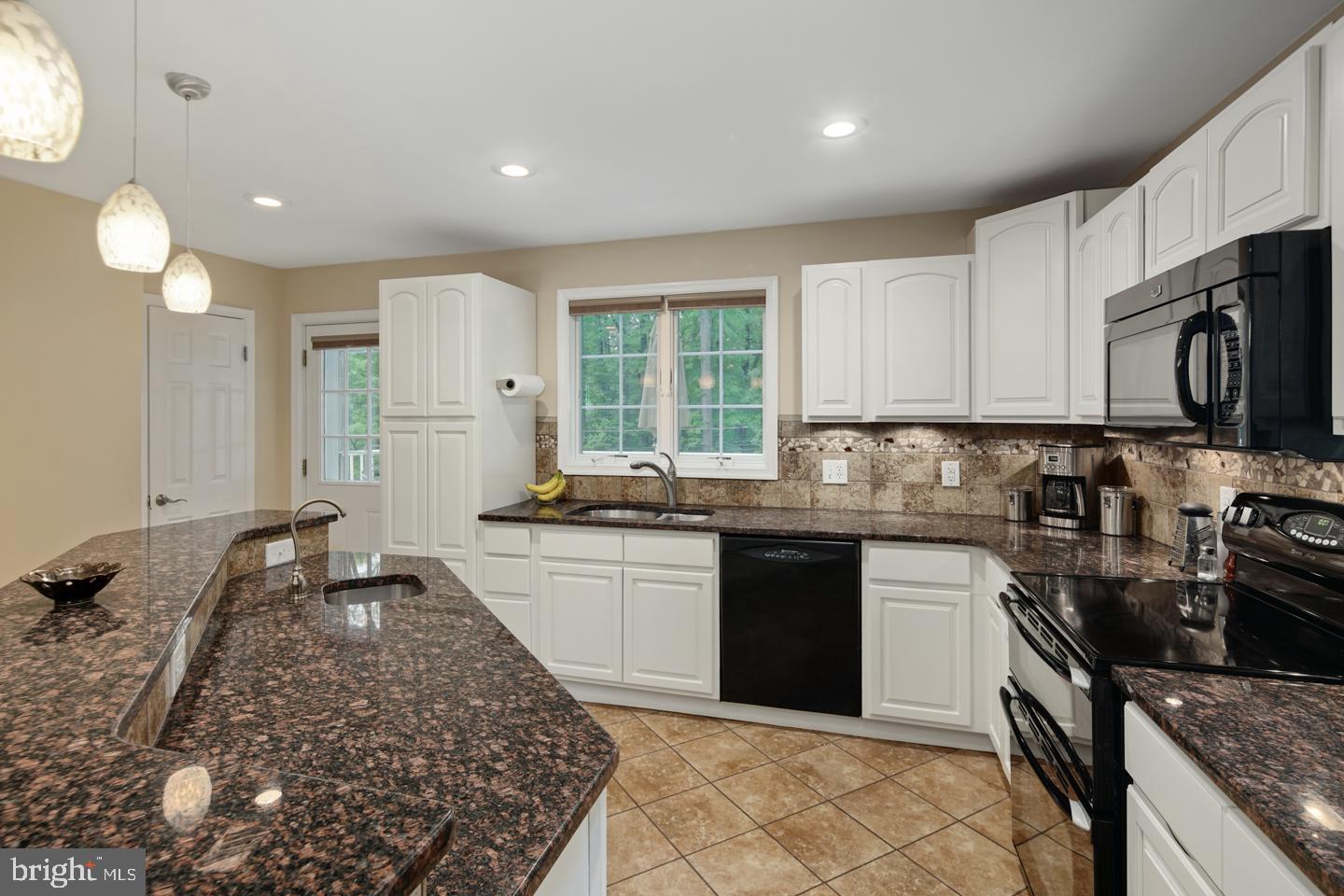 4388 Yates Road Bensalem, PA 19020 - Photo 15 of 35 Gallery Image 15