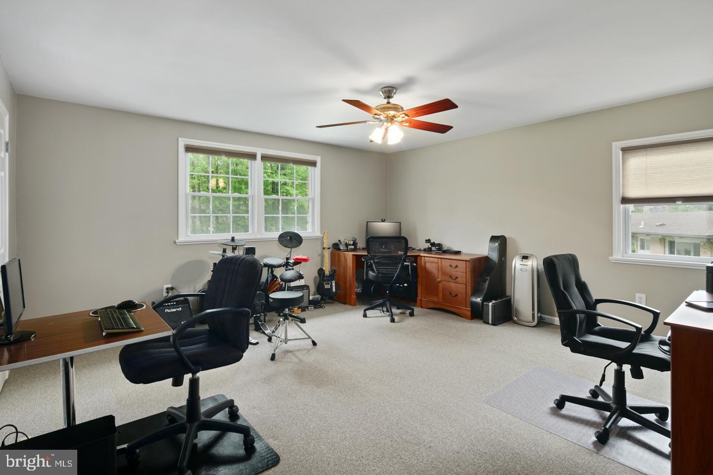 4388 Yates Road Bensalem, PA 19020 - Photo 16 of 35 Gallery Image 16