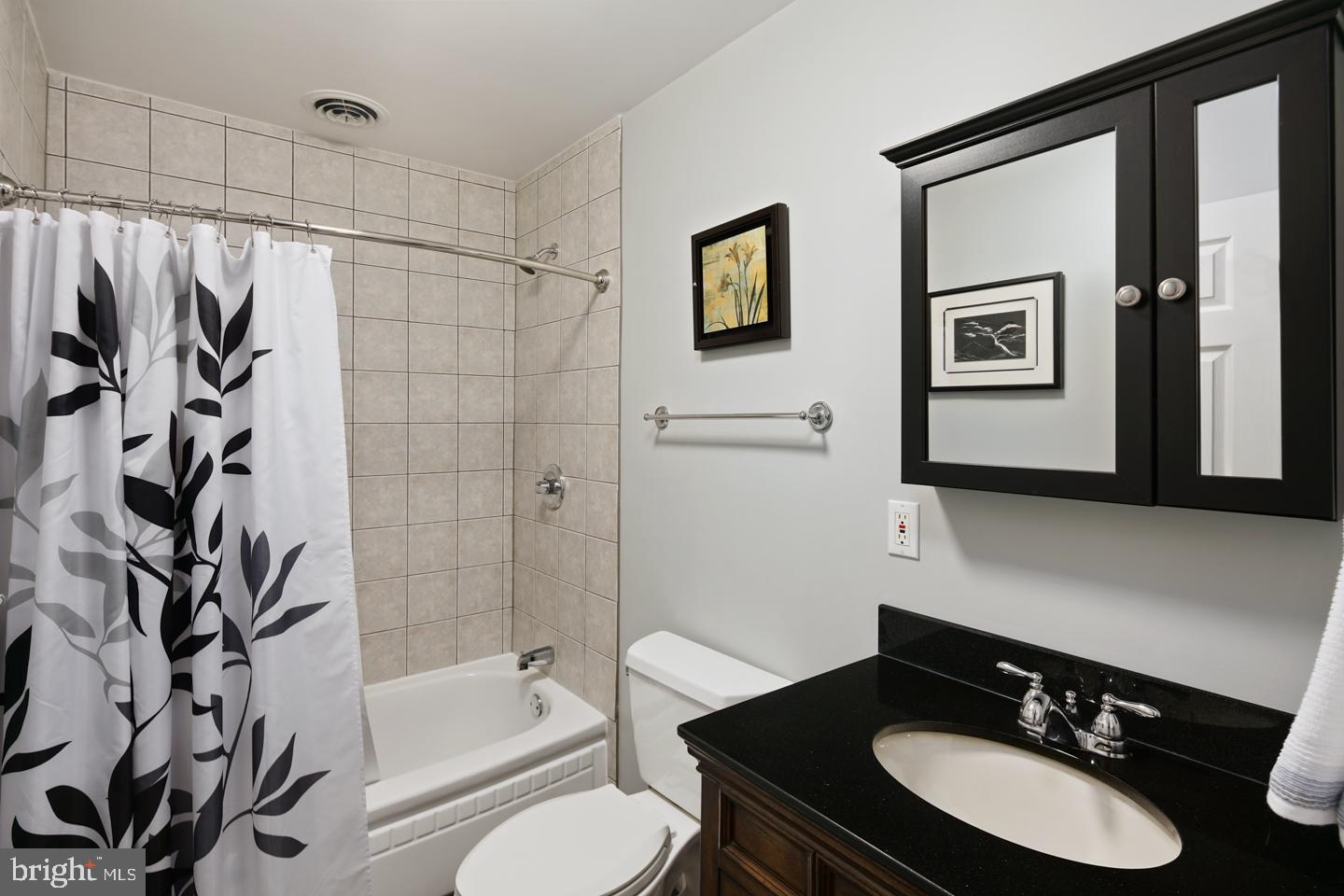 4388 Yates Road Bensalem, PA 19020 - Photo 19 of 35 Gallery Image 19